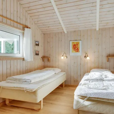 Thomasine - 1-5km From The Sea In Ne Jutland By Interhome *