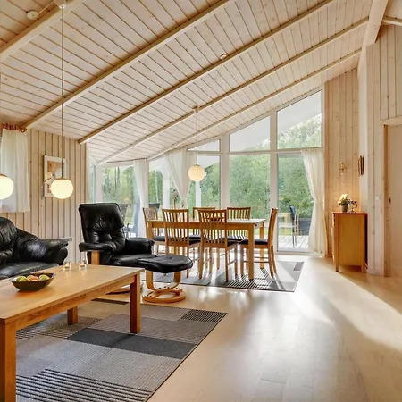 Сasa de vacaciones Thomasine - 1-5km From The Sea By Interhome *